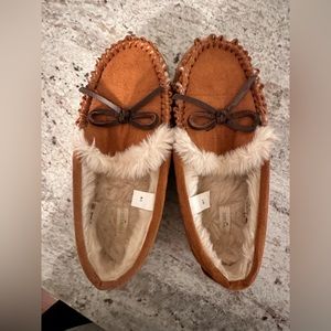 Crewcuts Slippers Kids Size 1 VGUC